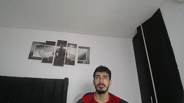 Snapshot of muscle_ares chatting on 02.25.25 muscle ares online show from 02.25.25