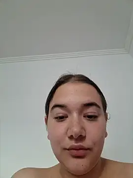 Snapshot of LunaGrey21 chatting on 10.11.25 LunaGrey21 online show from 10.11.25