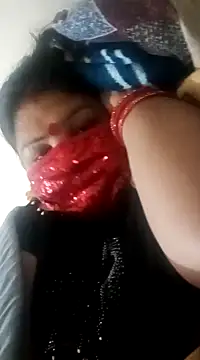 Snapshot of Shoni__ chatting on 12.23.24 Shoni online show from 12.23.24