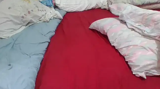 Snapshot of sweetbebby chatting on 01.10.25 sweetbebby online show from 01.10.25