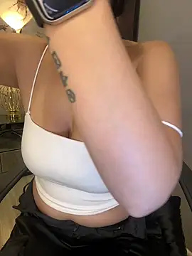 GabriellaFerrer online show from 02.14.25