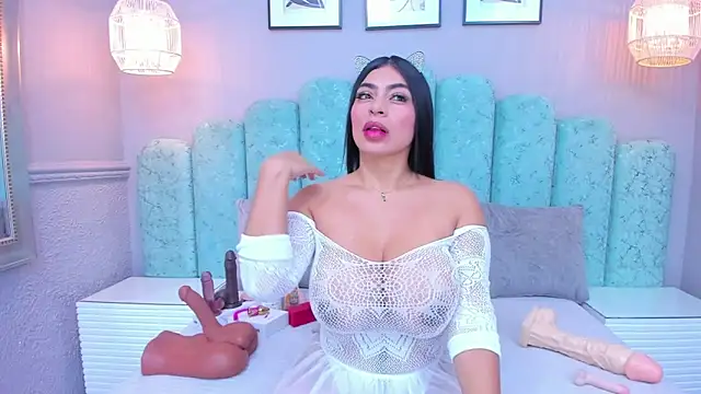 Sara Vanegas online show from 03.05.25