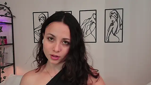 Megan Rodrigo online show from 10.28.25