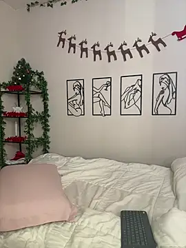 Megan Rodrigo online show from 12.03.25