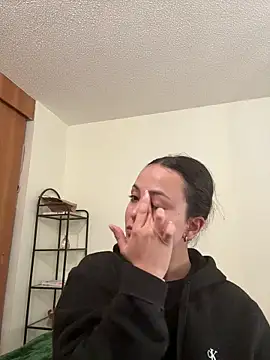 Megan Rodrigo online show from 04.15.26