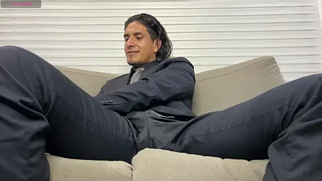 Tom blunt96 online show from 02.15.25