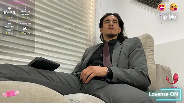 Tom blunt96 online show from 02.21.25