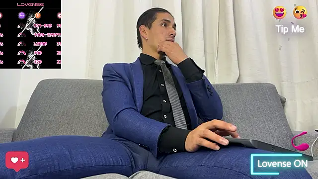 Snapshot of Tom_blunt96 chatting on 02.27.26 Tom blunt96 online show from 02.27.26