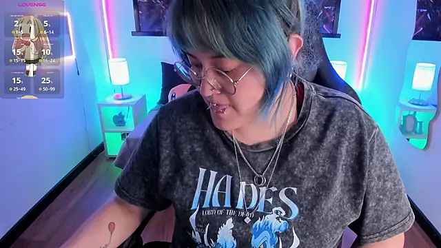 lucky-leah online show from 02.18.26