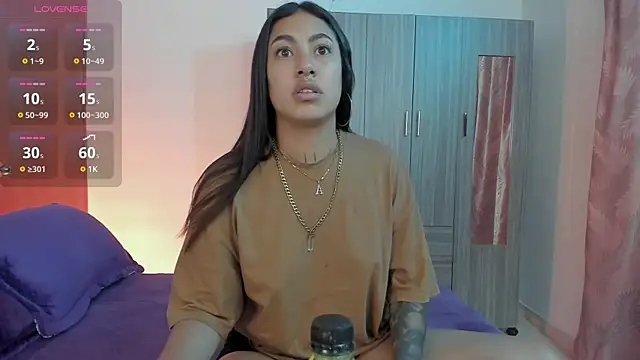 Snapshot of Kayla_foxxy chatting on 03.10.25 Kayla foxxy online show from 03.10.25