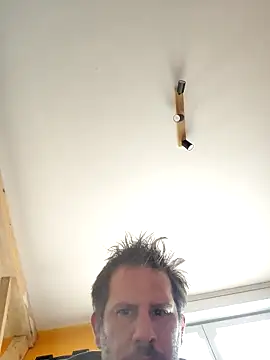 Snapshot of nicobrest16 chatting on 12.17.25 nicobrest16 online show from 12.17.25