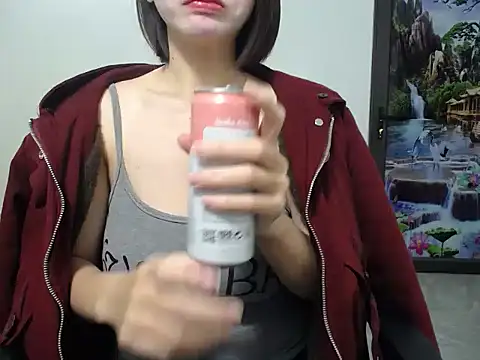 Love bug15 online show from 01.10.25