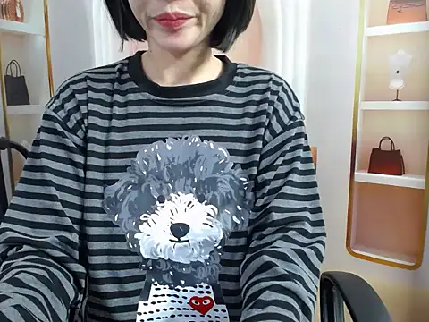 Love bug15 online show from 02.08.26