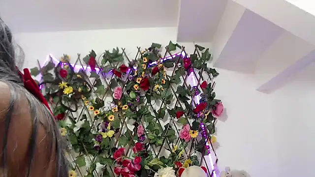 Snapshot of sexysusan4you chatting on 12.14.24 sexysusan4you online show from 12.14.24