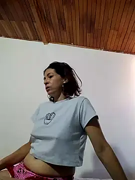 NATALIA MAGICK online show from 01.23.25