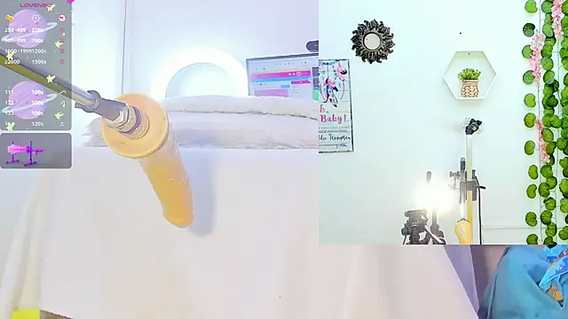 Snapshot of Daki_Ume_ chatting on 02.01.25 Daki Ume online show from 02.01.25