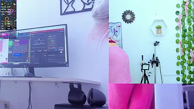 Snapshot of Daki_Ume_ chatting on 02.26.25 Daki Ume online show from 02.26.25