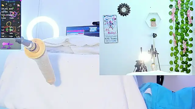 Snapshot of Daki_Ume_ chatting on 03.09.25 Daki Ume online show from 03.09.25