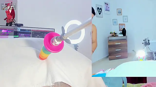 Snapshot of Daki_Ume_ chatting on 10.18.25 Daki Ume online show from 10.18.25