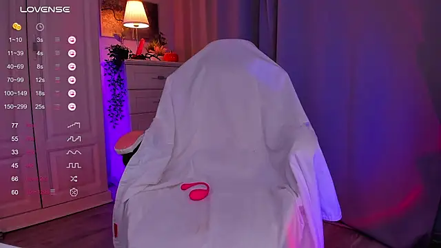 FreyaRaya online show from 01.09.25