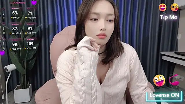 Snapshot of Cothy_Ti chatting on 01.18.25 Cothy Ti online show from 01.18.25