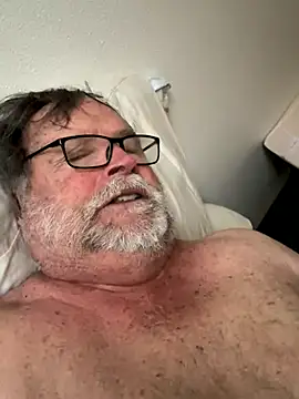 Snapshot of Drummajor chatting on 11.16.25 Drummajor online show from 11.16.25