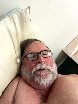 Snapshot of Drummajor chatting on 11.22.25 Drummajor online show from 11.22.25