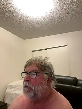 Snapshot of Drummajor chatting on 11.23.25 Drummajor online show from 11.23.25