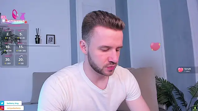 Snapshot of EnriqueBarberry chatting on 04.04.26 EnriqueBarberry online show from 04.04.26