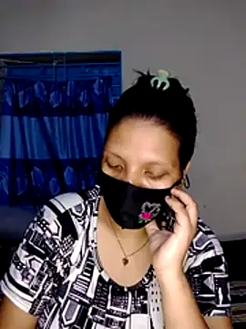 Snapshot of Depte- chatting on 07.21.26 Depte- online show from 07.21.26