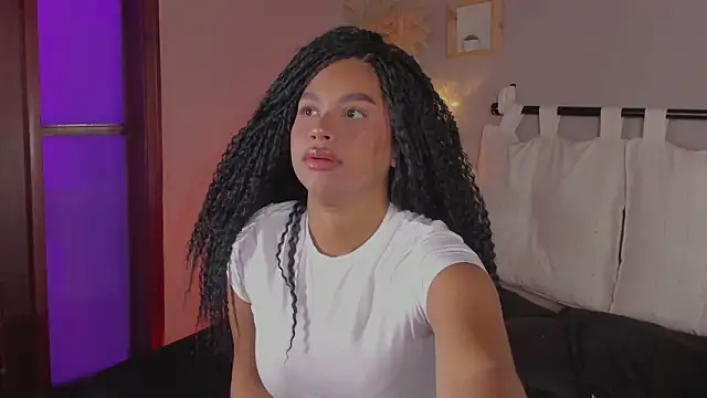 nayah   online show from 01.24.25