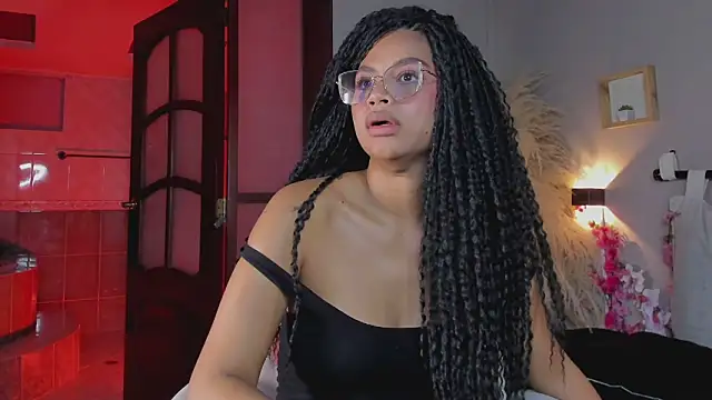 nayah   online show from 02.07.25