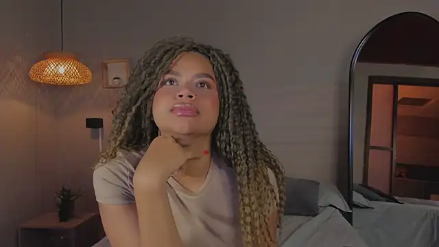 nayah   online show from 03.19.25