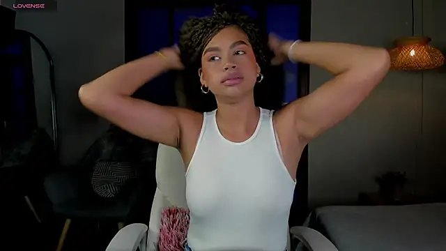 nayah   online show from 10.30.25