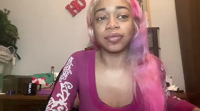 Snapshot of MommyConfident chatting on 03.16.25 MommyConfident online show from 03.16.25