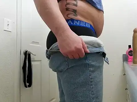 Snapshot of Fuckmyassg00d chatting on 03.04.25 Fuckmyassg00d online show from 03.04.25