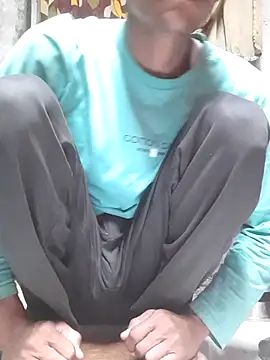 Snapshot of Burhade-- chatting on 11.22.25 Burhade-- online show from 11.22.25