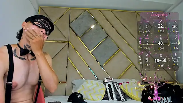 AmberAdams  online show from 10.31.25