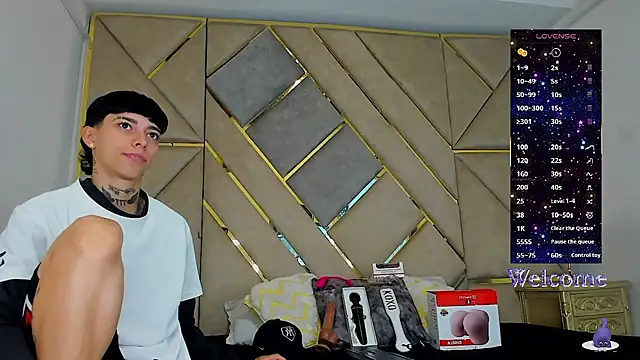 AmberAdams  online show from 11.06.25