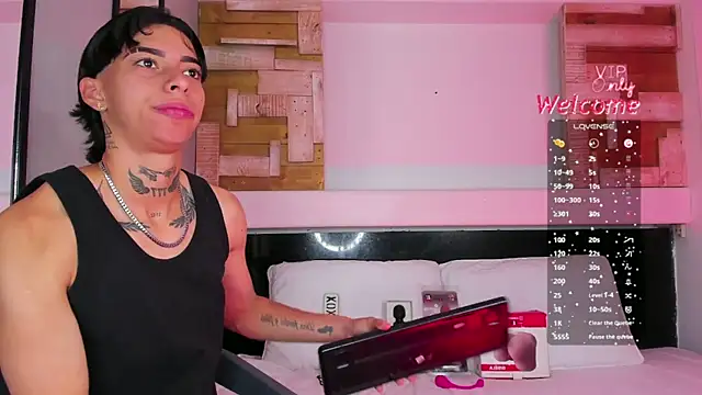 AmberAdams  online show from 04.10.26