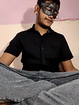 Snapshot of Dusky_Aarav chatting on 12.15.25 Dusky Aarav online show from 12.15.25