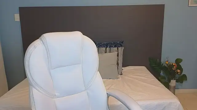 maiaa ruiz online show from 02.25.25