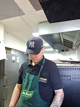 Victorjose3030 online show from 10.13.25