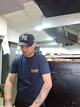 Victorjose3030 online show from 10.18.25