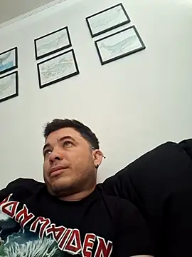 Victorjose3030 online show from 10.22.25