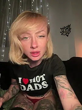 haileyhope  online show from 04.10.26