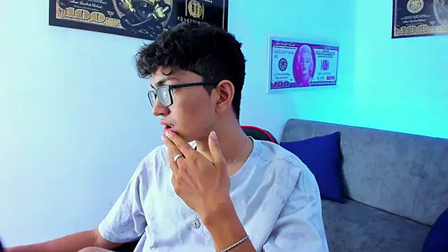 TylerWhite  online show from 02.04.25