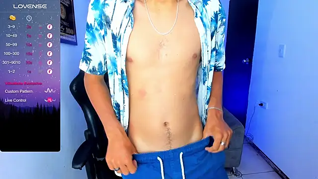 TylerWhite  online show from 03.05.25