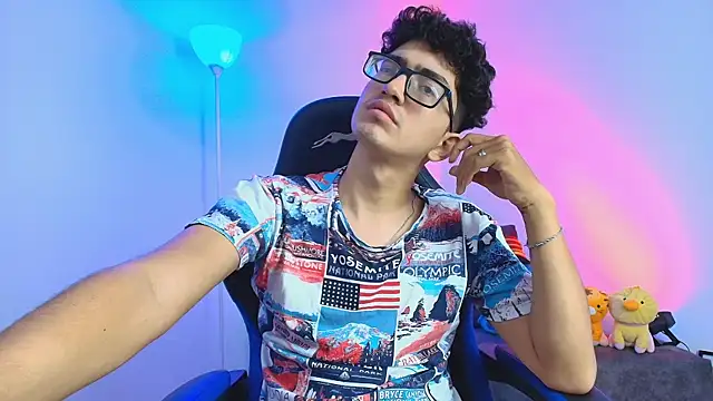 TylerWhite  online show from 12.17.25