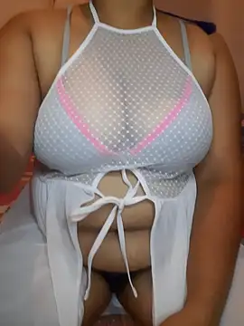 Julia lolly online show from 03.19.25
